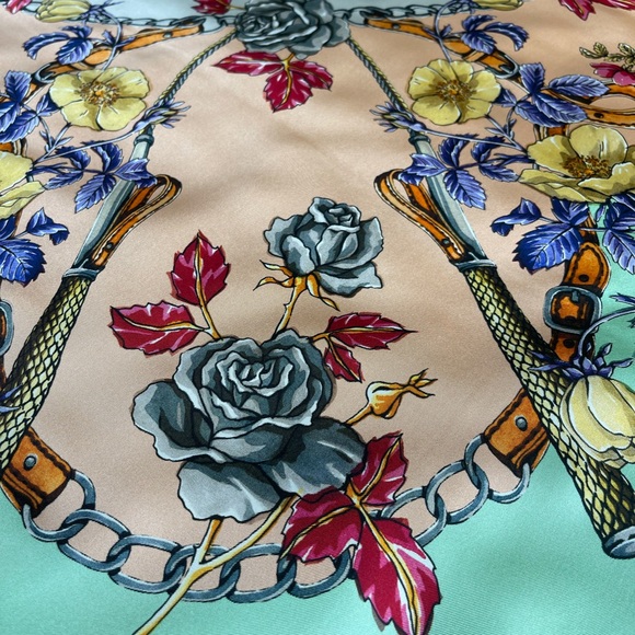 Gucci Silk Shawl/Scarf Aqua-Pink - Picture 5 of 12